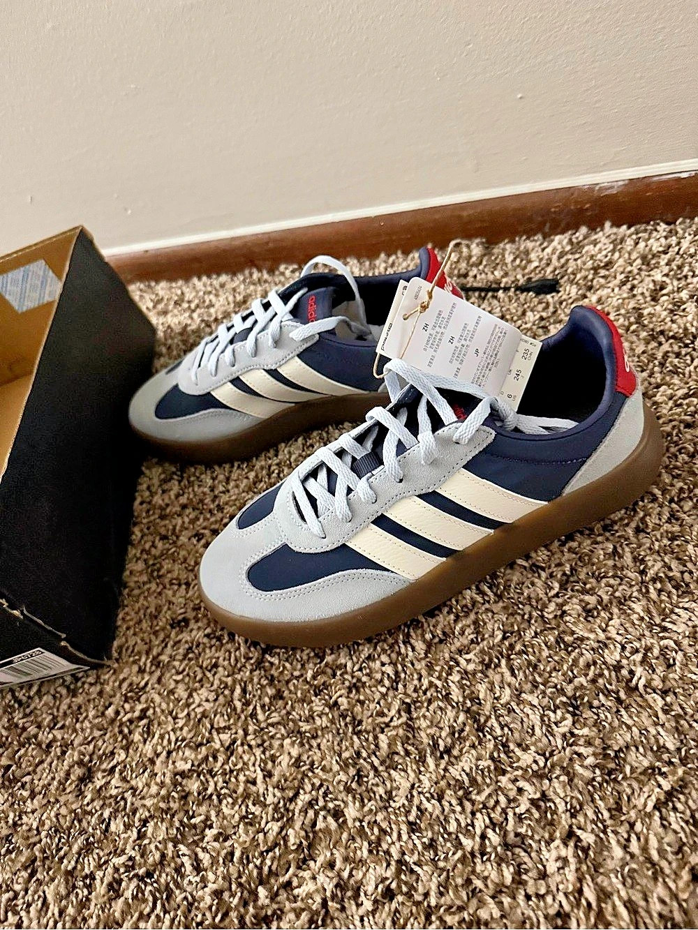 adidas Barreda Decode J Sneakers Blue & White US 6 lNWT